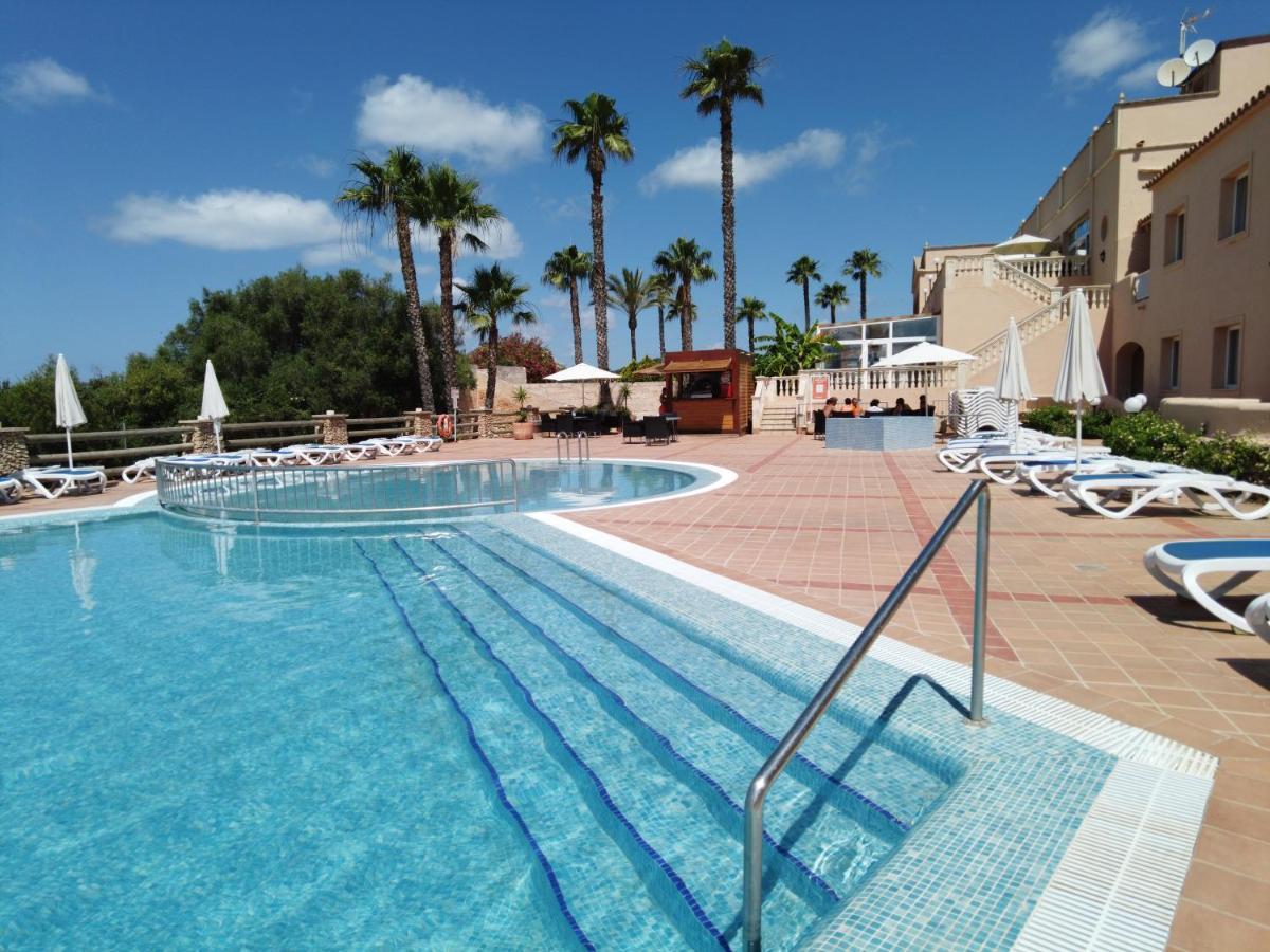 Arenas De 4* Son Bou